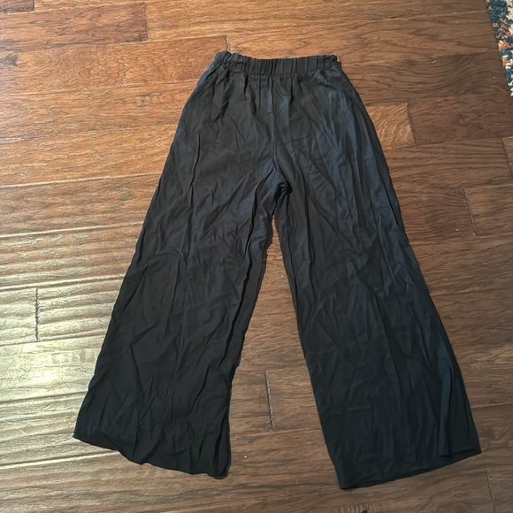 Black Linen Wide Leg Pants - Picture 2 of 2